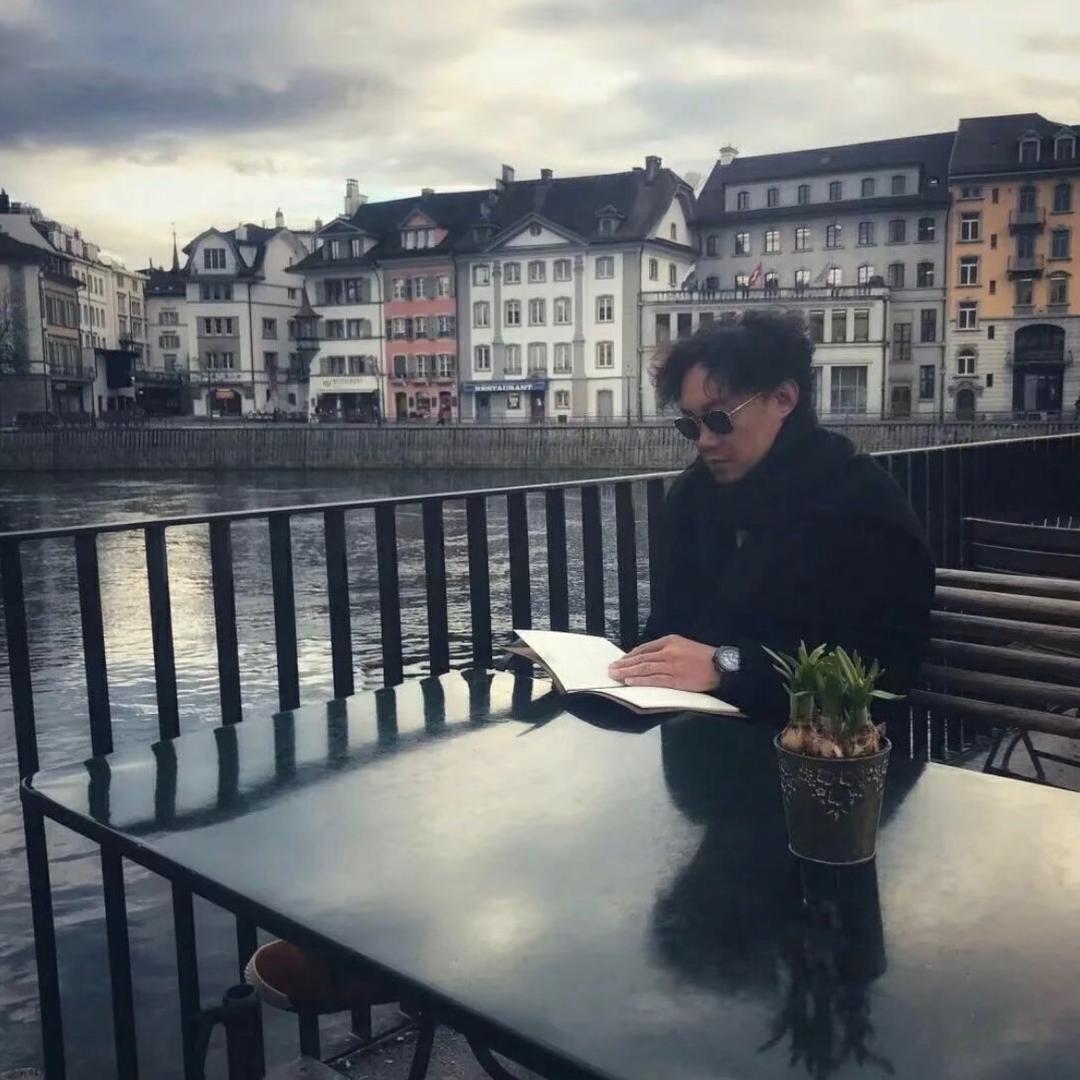 俩块钱的一栀🐷