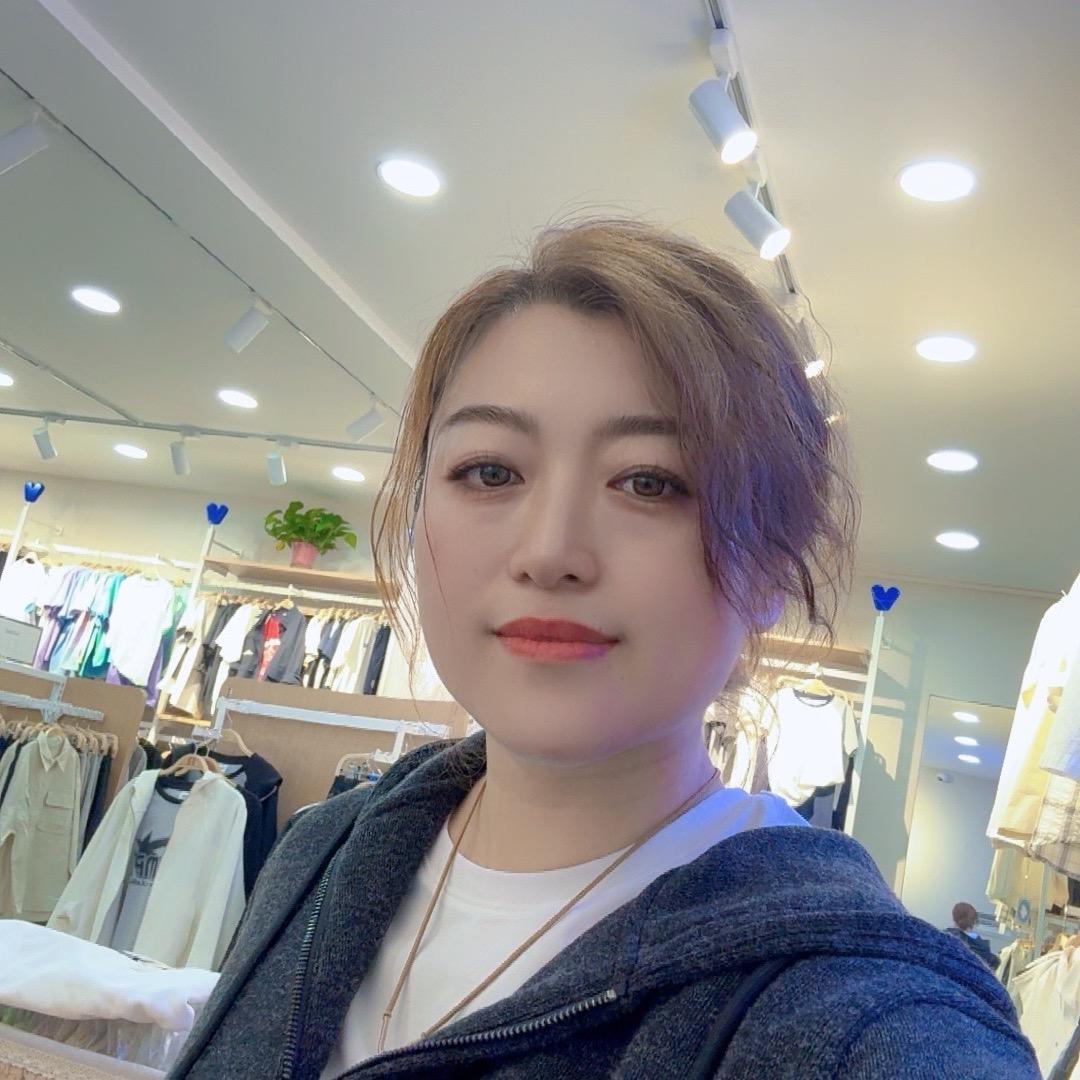 林淼童装栾城店