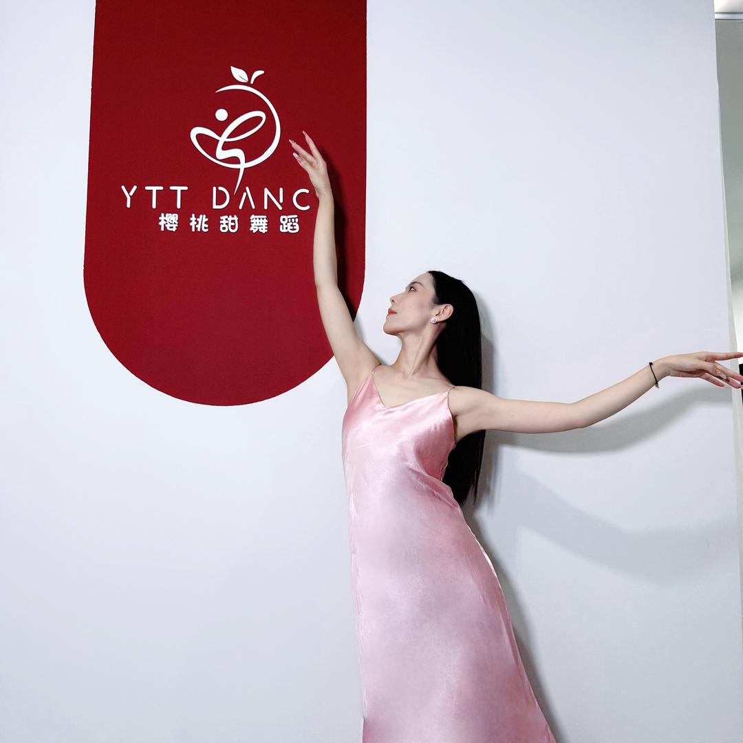 武陟樱桃甜舞蹈