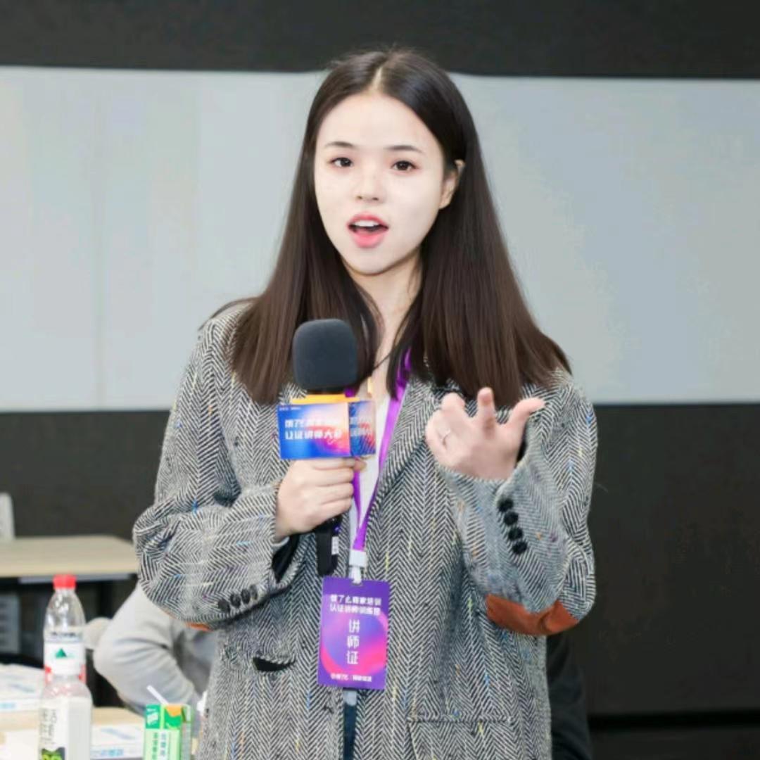 外卖兔牙妹余小