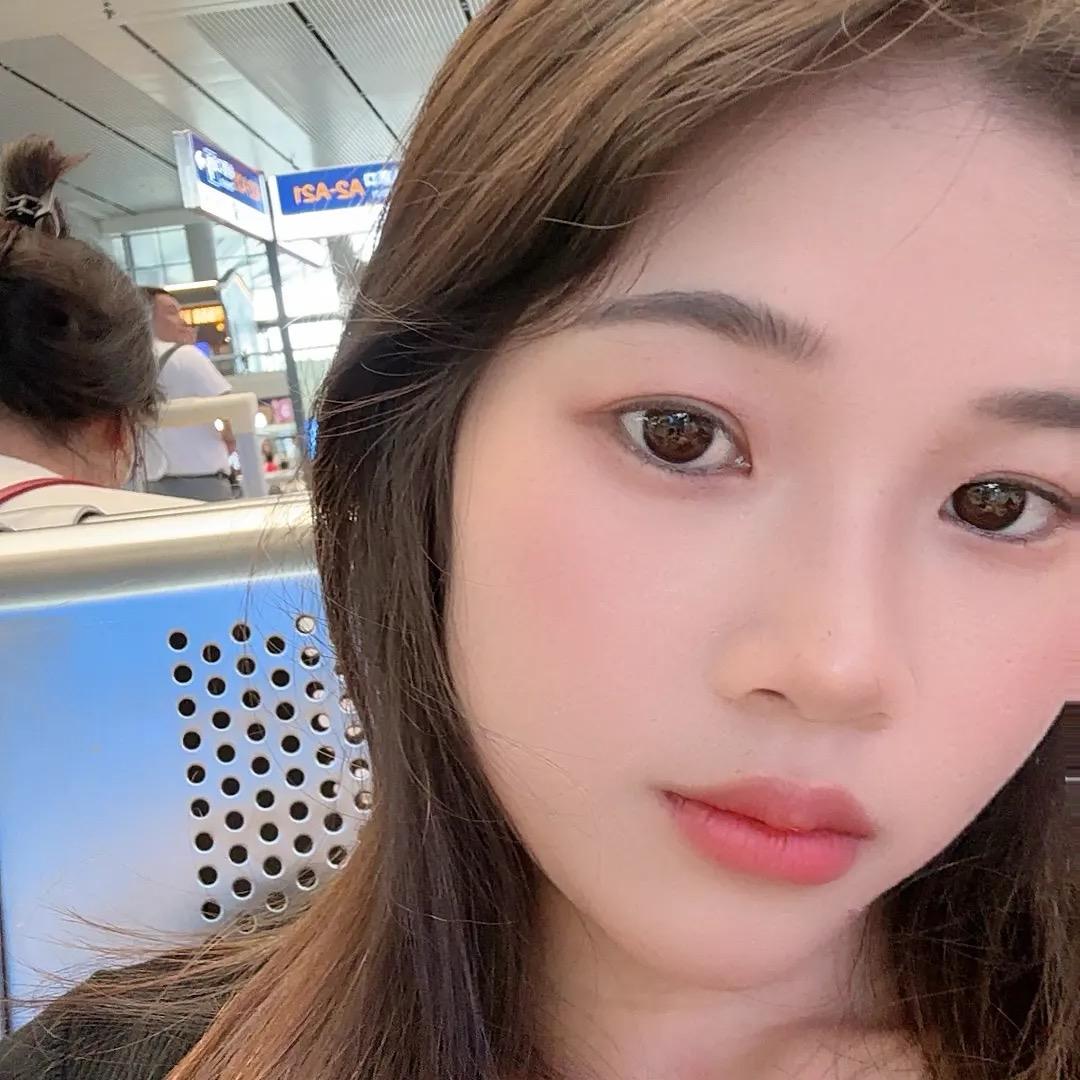 90后   育婴师    小陆