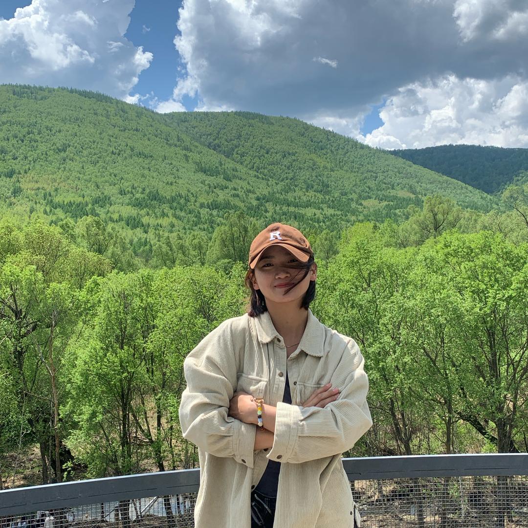 岁岁爱喝水