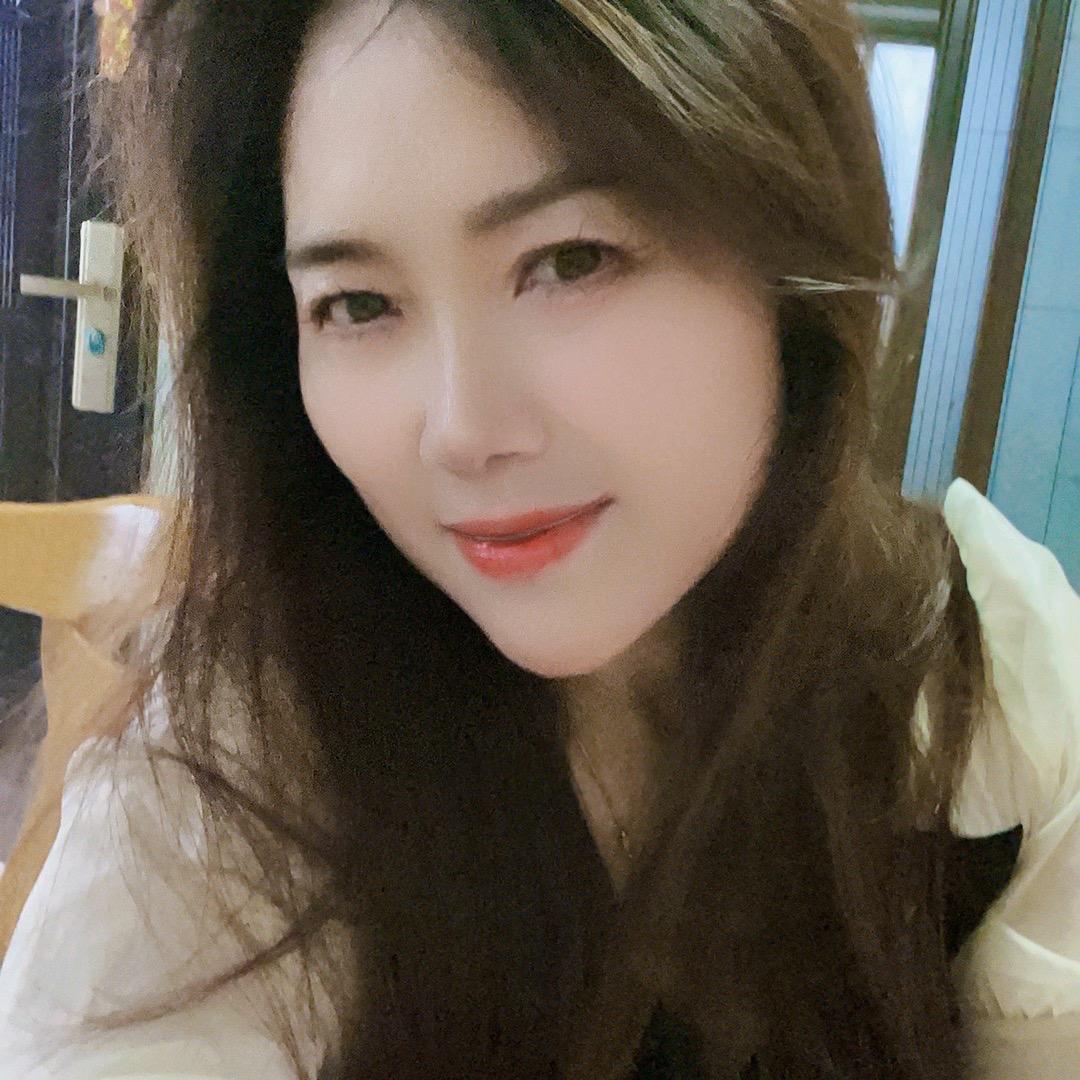 王霞姐！🌹🌹🌹