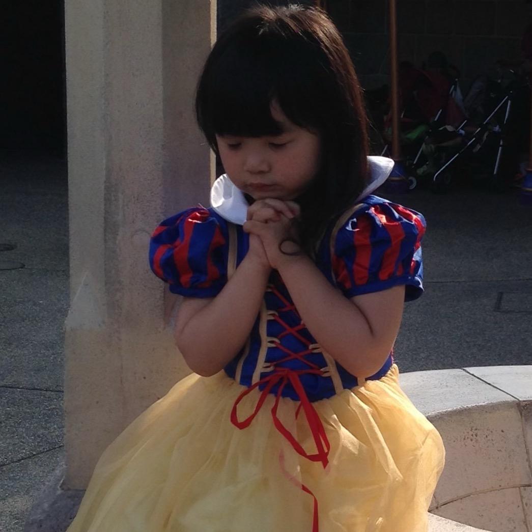 𝓒𝓪𝓶𝓮𝓵𝓵𝓸𝟏𝟗🅴