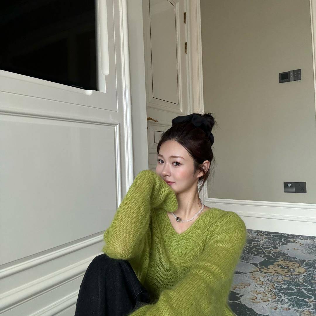 小艾不吃糖韩系穿搭