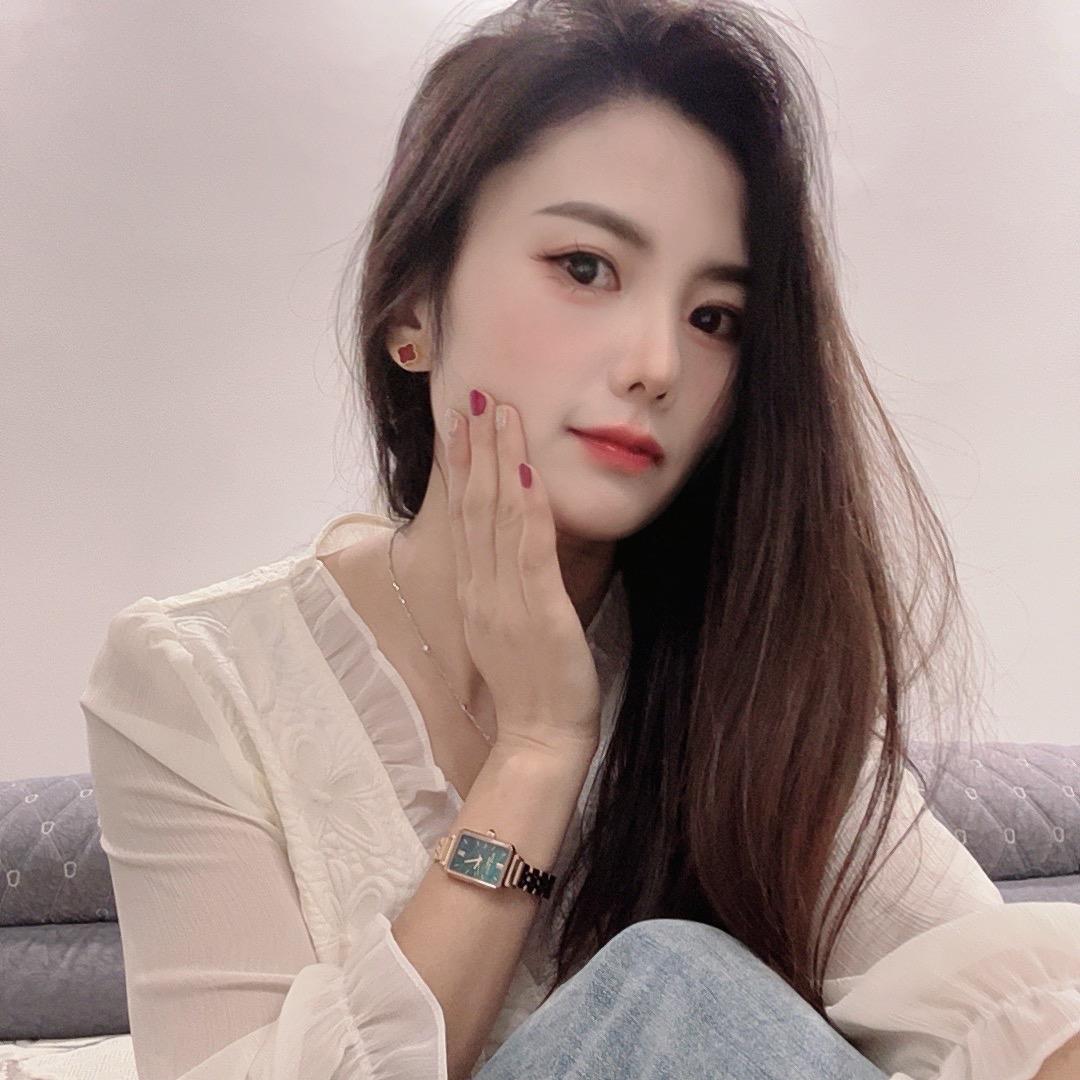 梅  子🎀