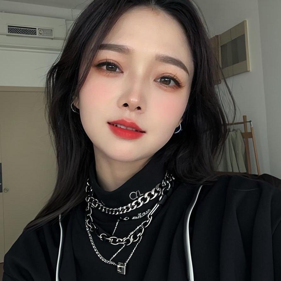 @💞এۣۖิ 傻丫头