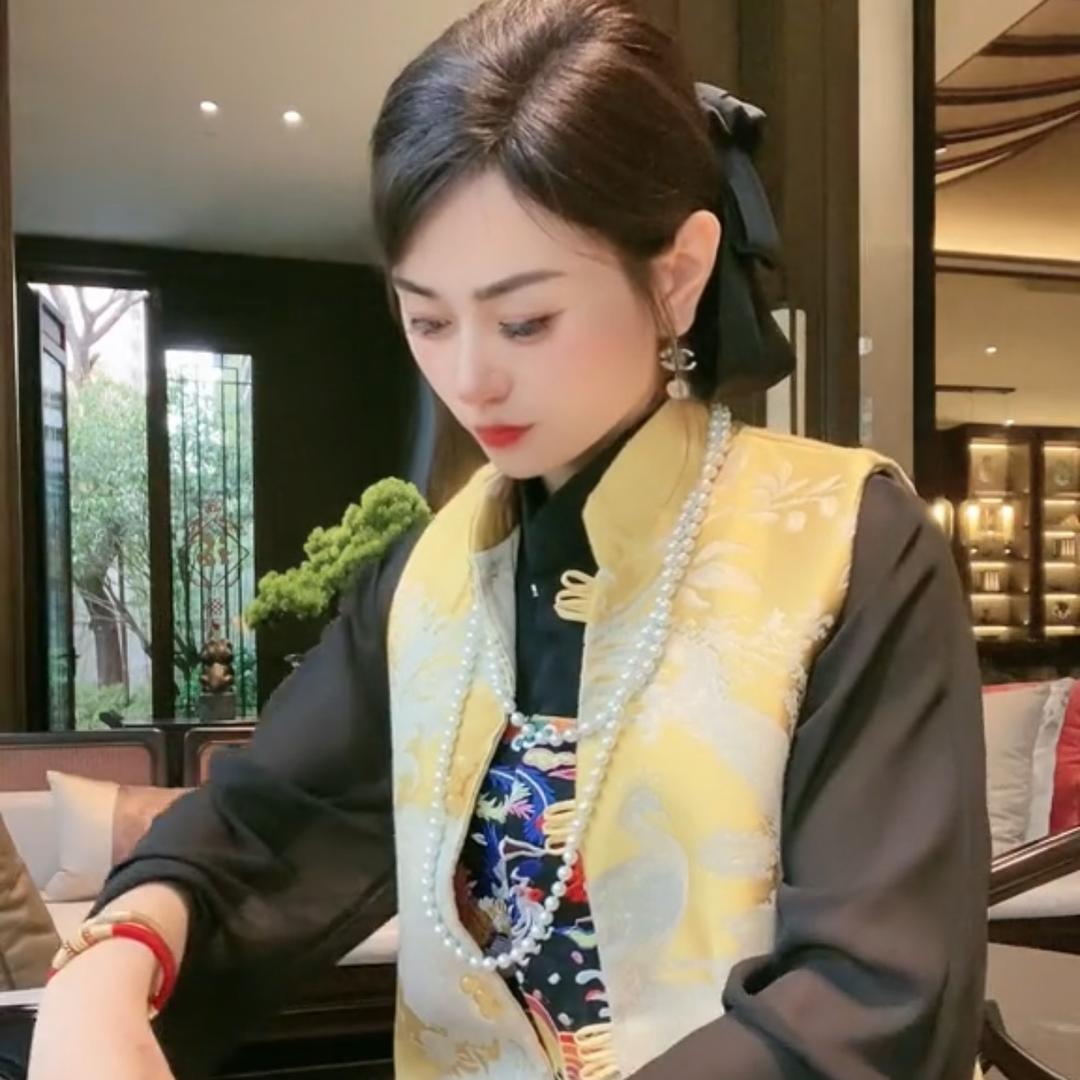 苏州锦鲤服饰工厂店