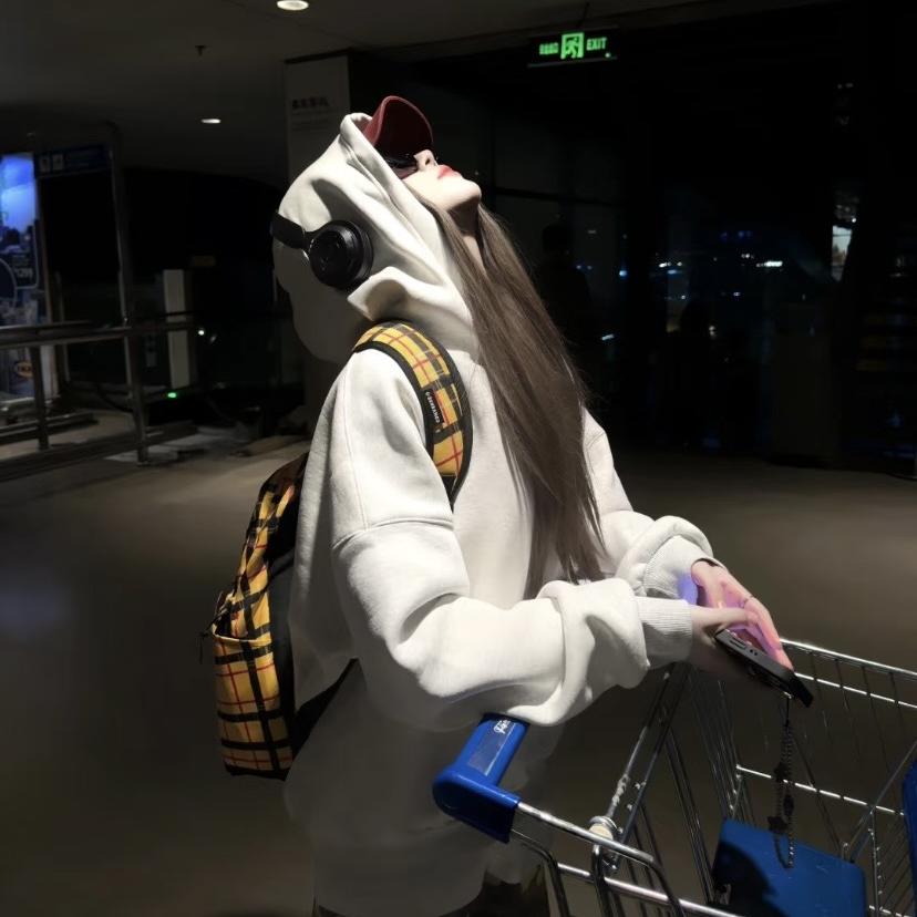 衣见如故潮牌服饰店