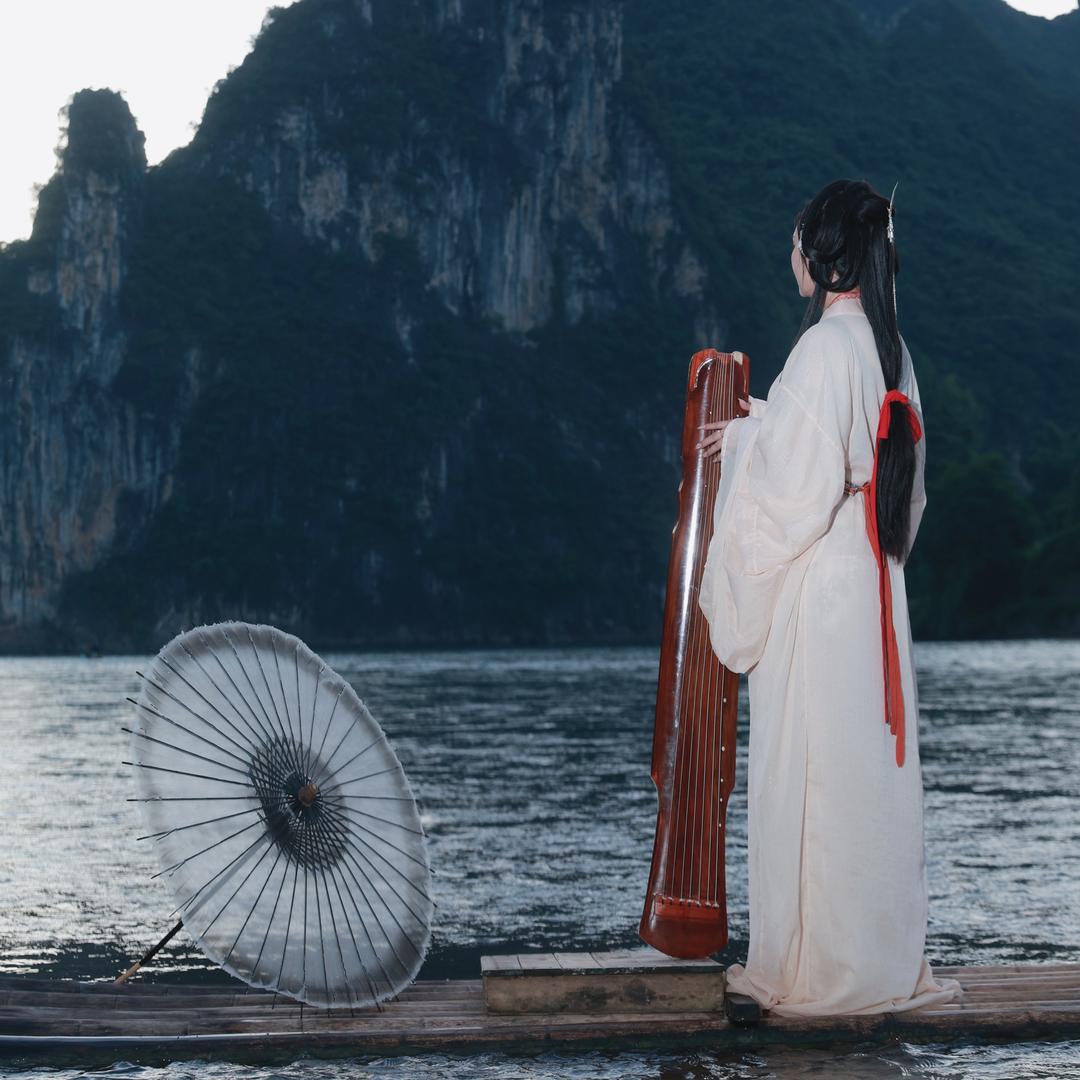 回龙寺镇女王美业