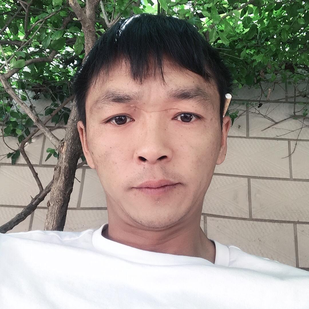 王 憨 憨