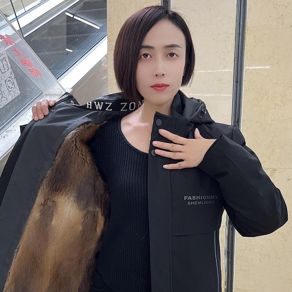 贺德服饰