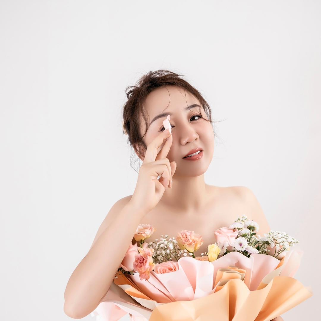 心玥（改造朝鲜族小院中）