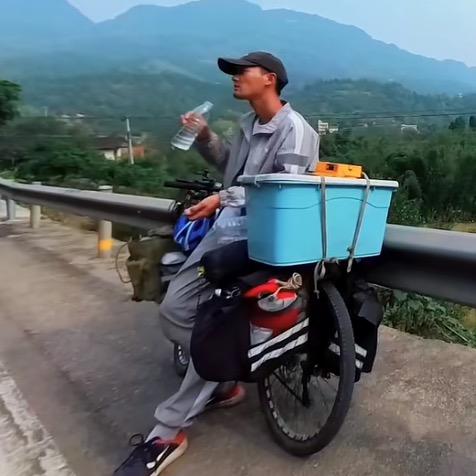 劳尔去旅行
