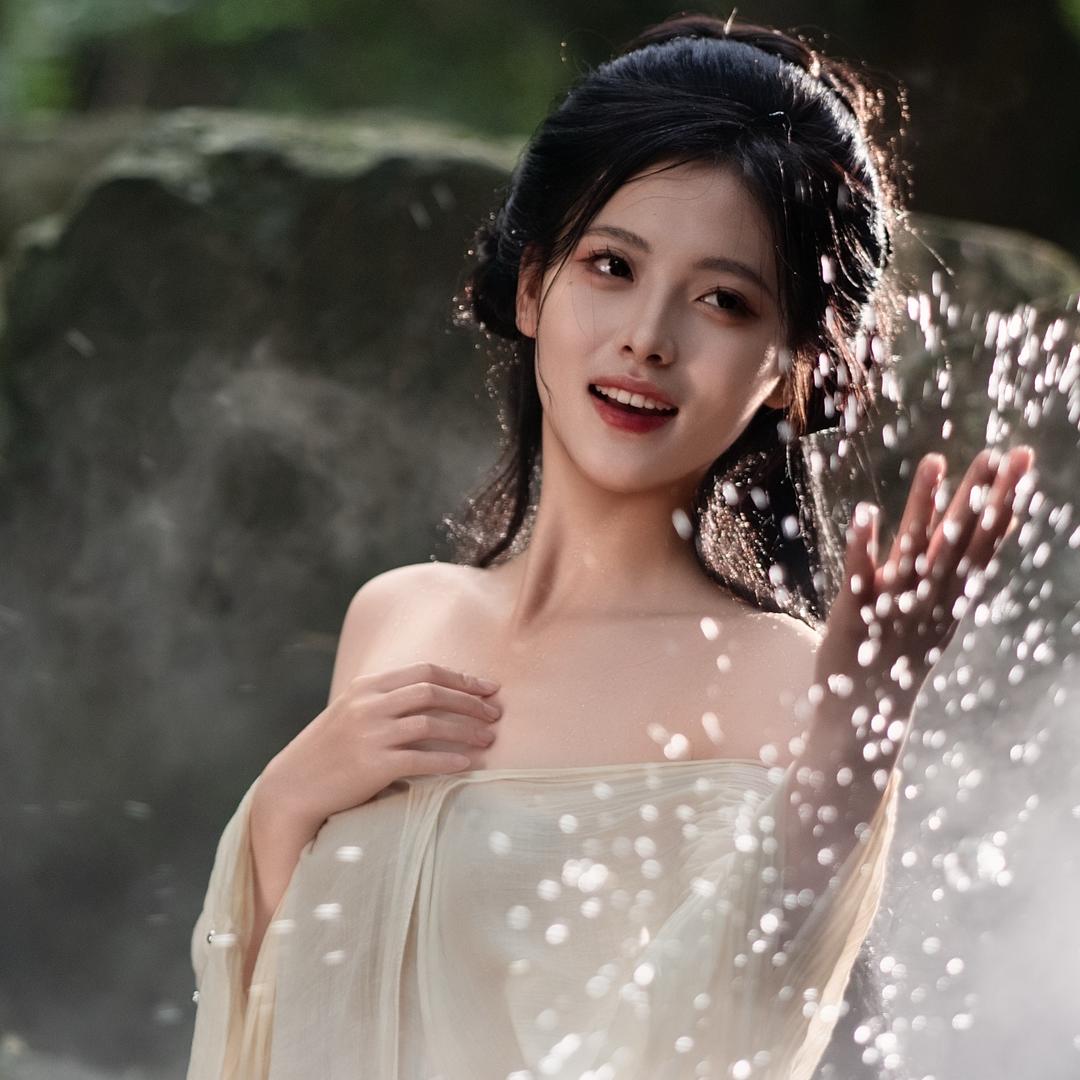 演员江炘（不瘦15斤不改名🙂