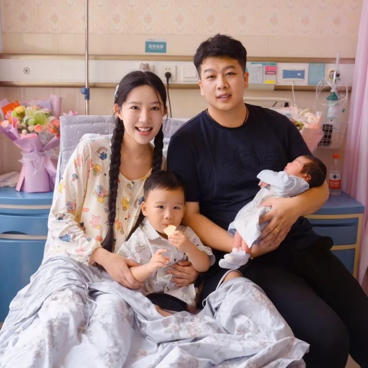 小登夫妇💗喜得贵子