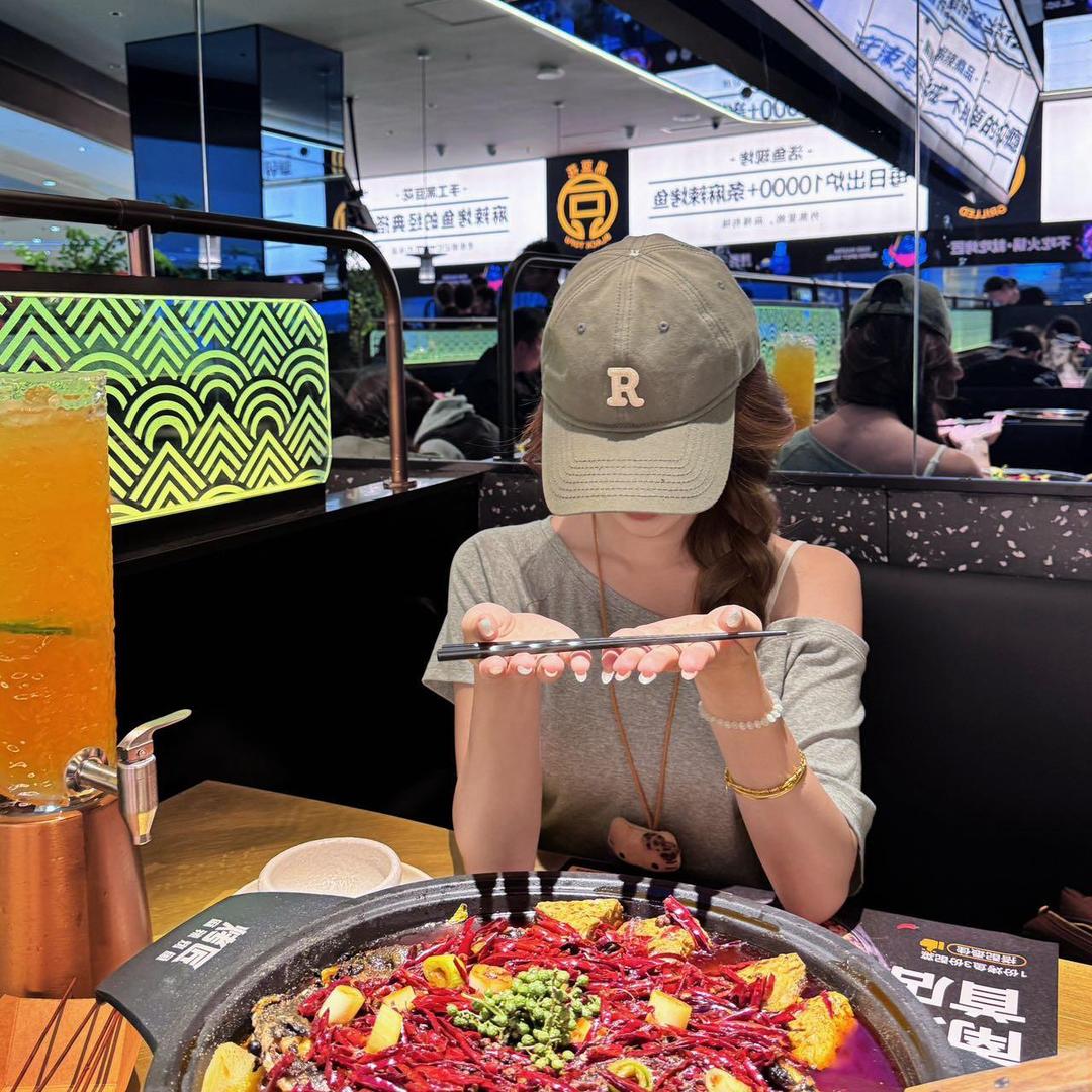 萌萌不爱吃饭🍜