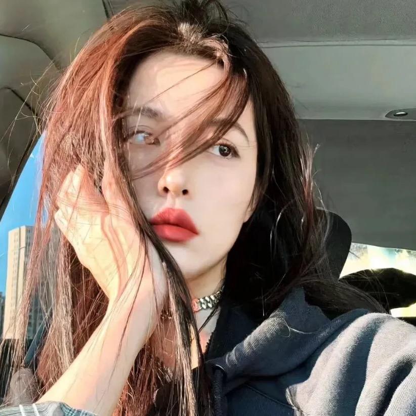 摸鱼的小笼包👛