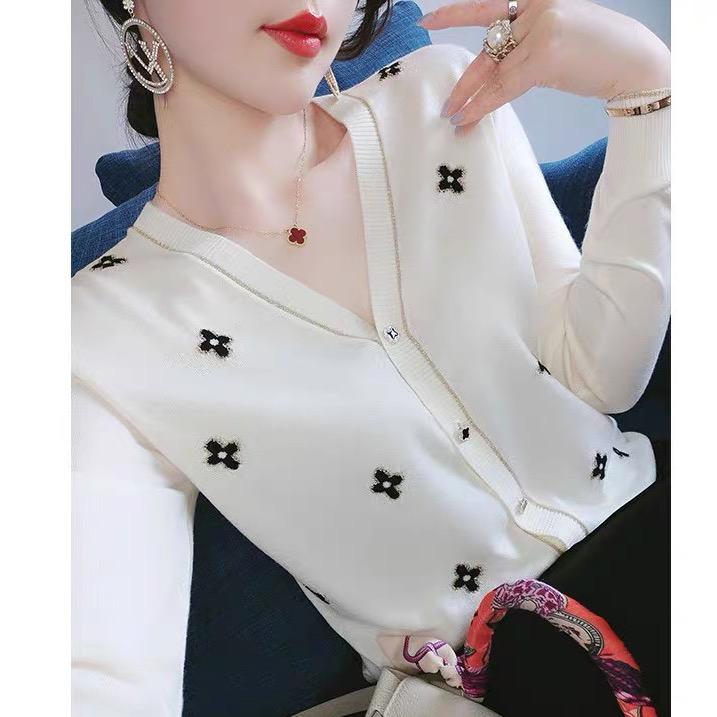 浪薇服饰工厂店