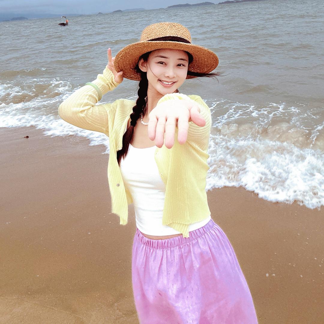 小丸子（9月2号蓝月亮洗衣液工厂溯源）