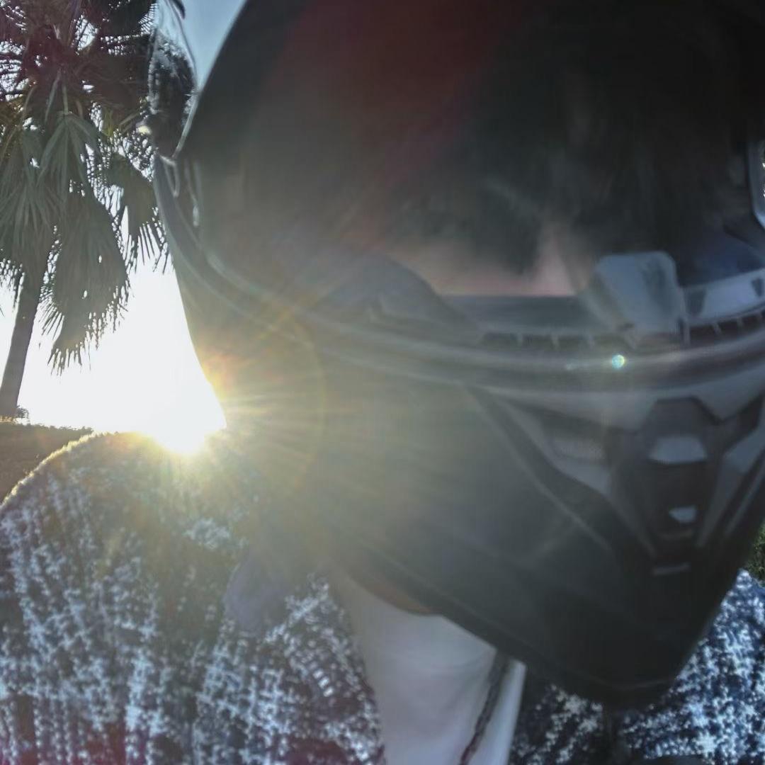 梁小晨（重庆机车约拍📸）