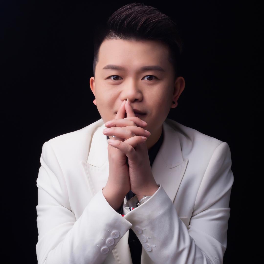 重庆陈社长形象设计
