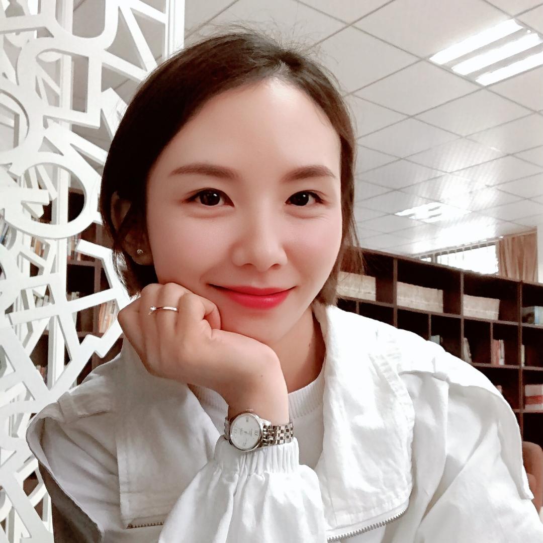 发呆号@(  ･᷄ὢ･᷅)