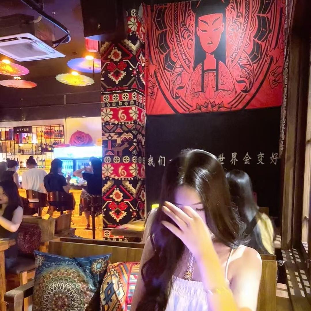 一只有趣的猪🐷