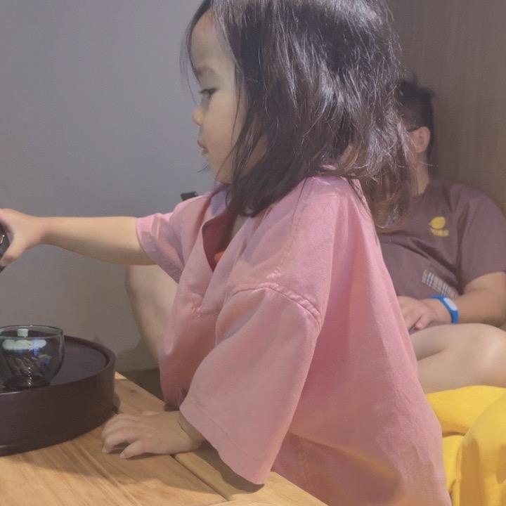 七月妈妈的童装店