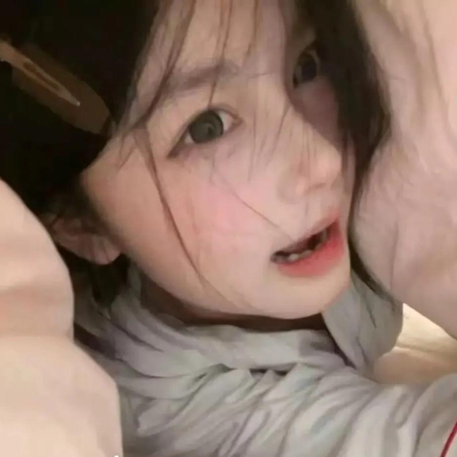 爱玩泥的小饼干