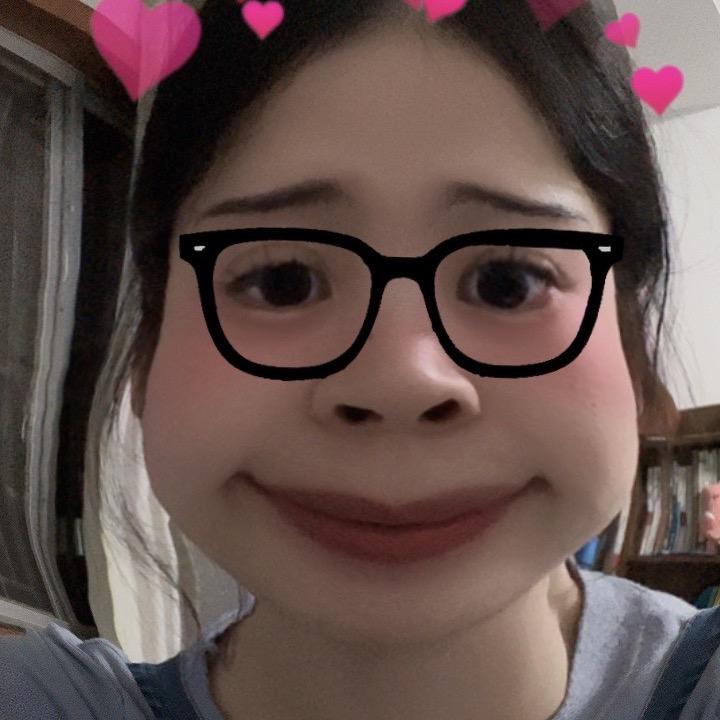 小瑜爱嗦粉