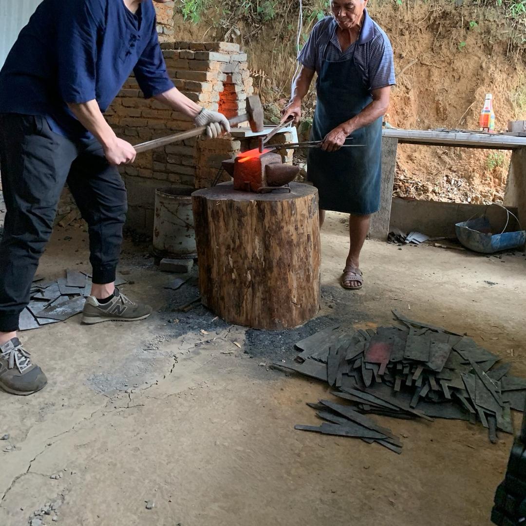 螭龙龙泉市神工坊刀剑有限公司烹饪用具专卖店