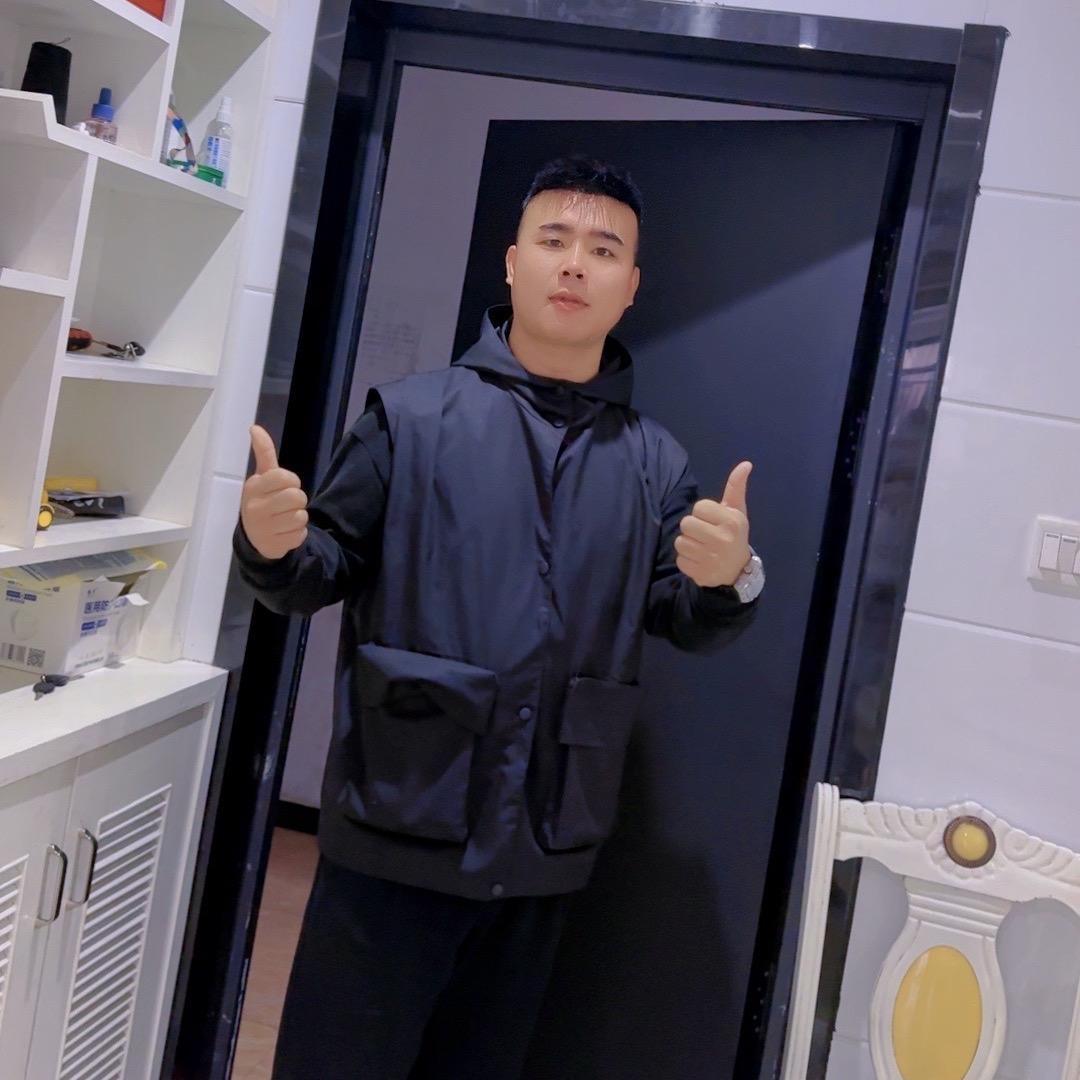 兄弟门控型材自动门｜龙伟