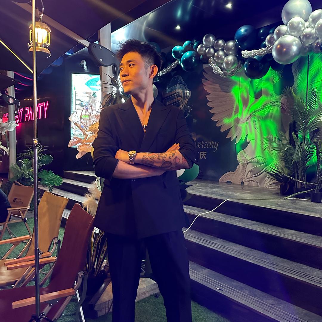 PP酒吧·篝火旁·唱k林浩（订）