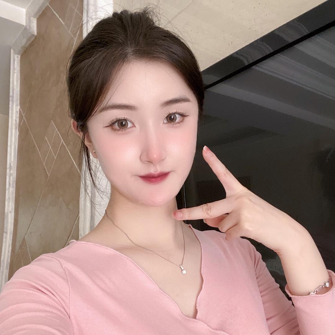 爱吃肉肉的兔兔