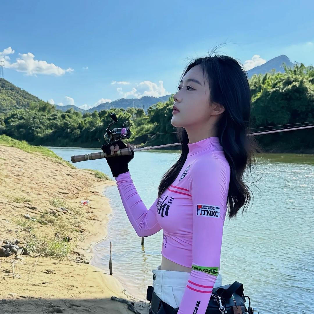悠悠爱钓鱼🎣
