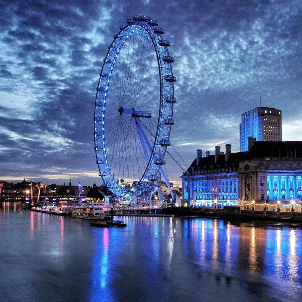 、素、雨、涵、萌八岁，酷九岁