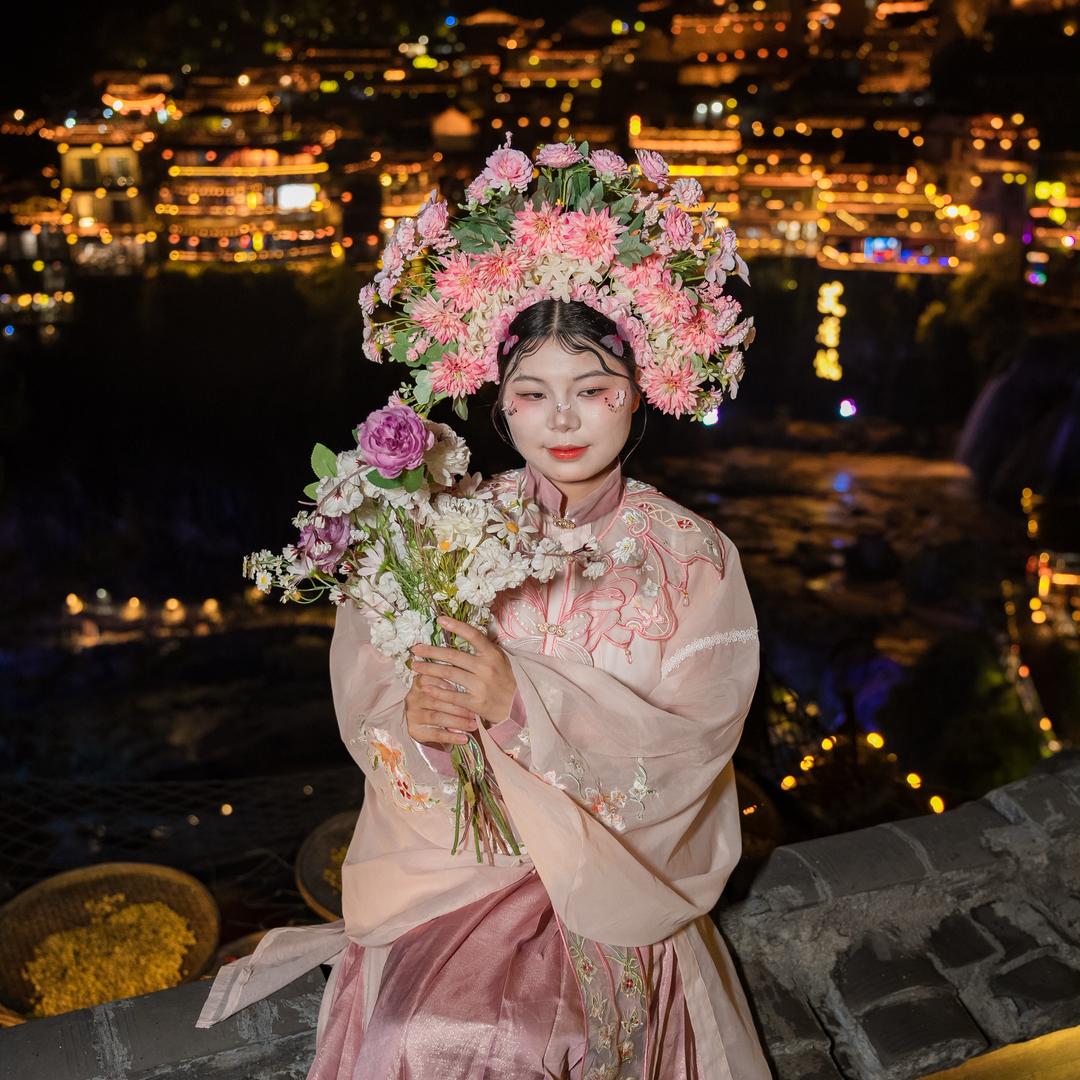 可以叫我芳姐