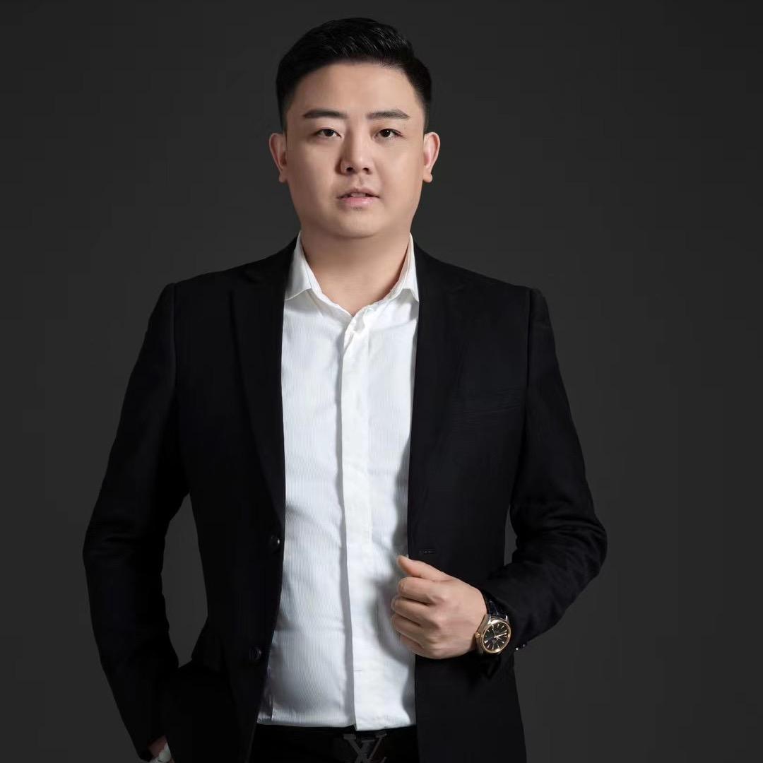 小斌哥（大舞台商务选品总监）