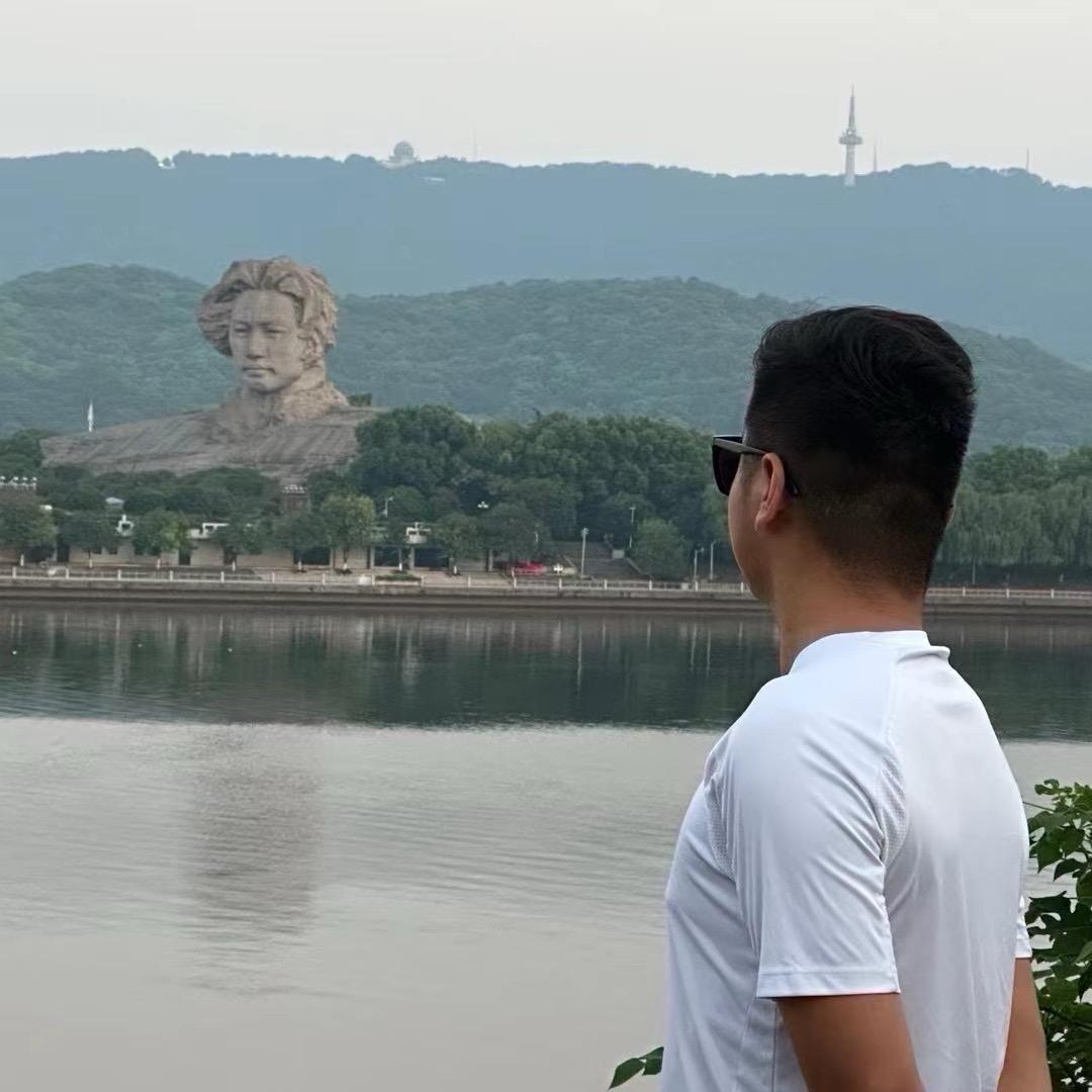 烟花-叫我小任啊