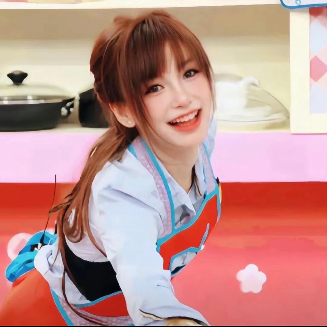 暴躁的草莓蛋糕🍰