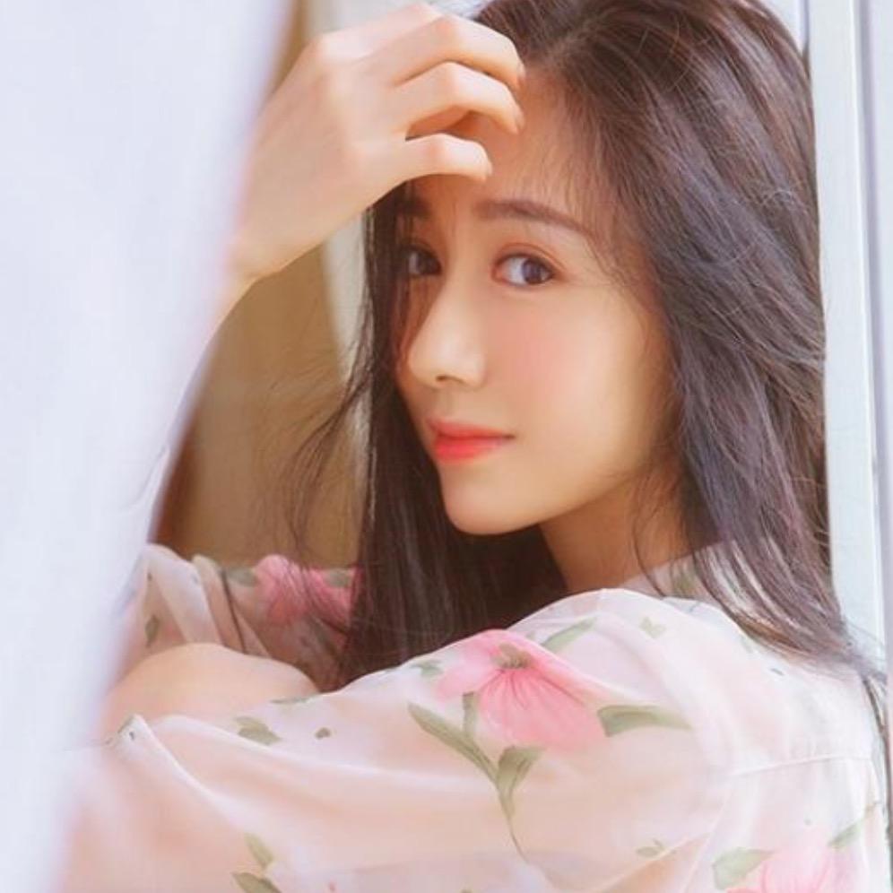 佳佳（霓墨）