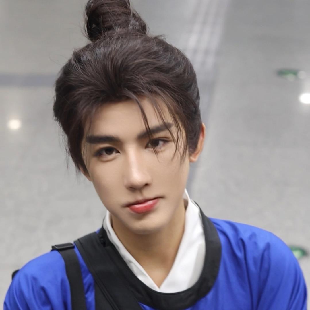卢卓就是小灿