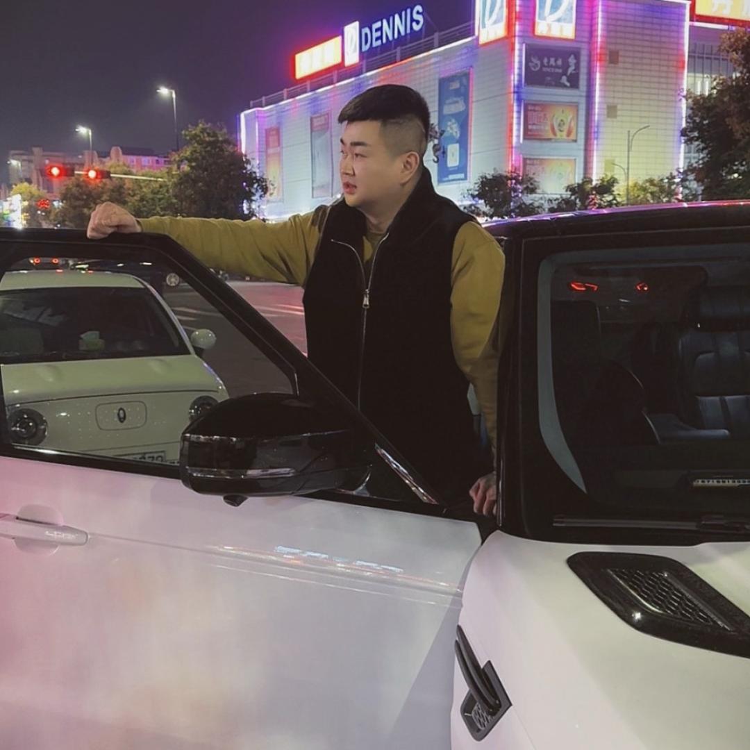 濮阳W.ONE刘明凯🌐