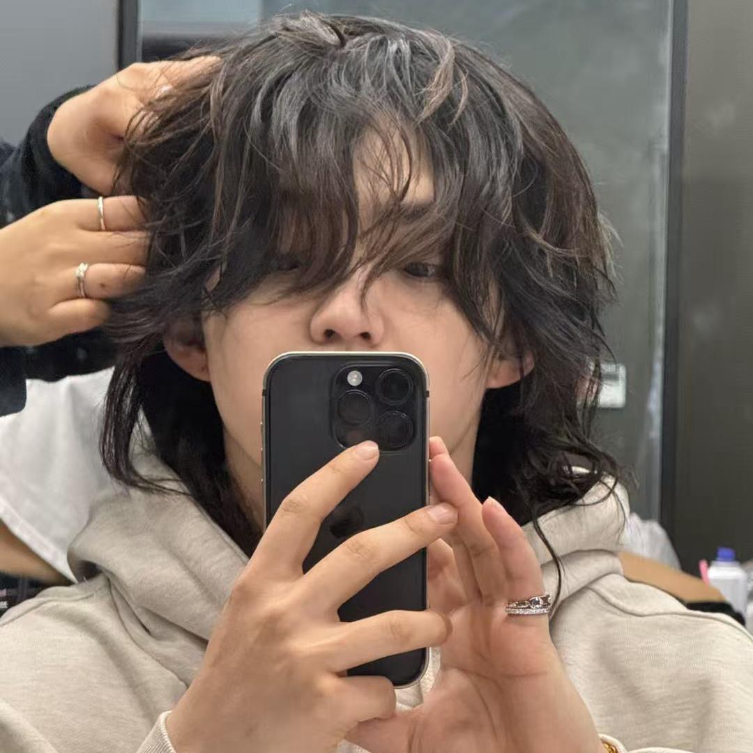 碧花桃下小妖精头像