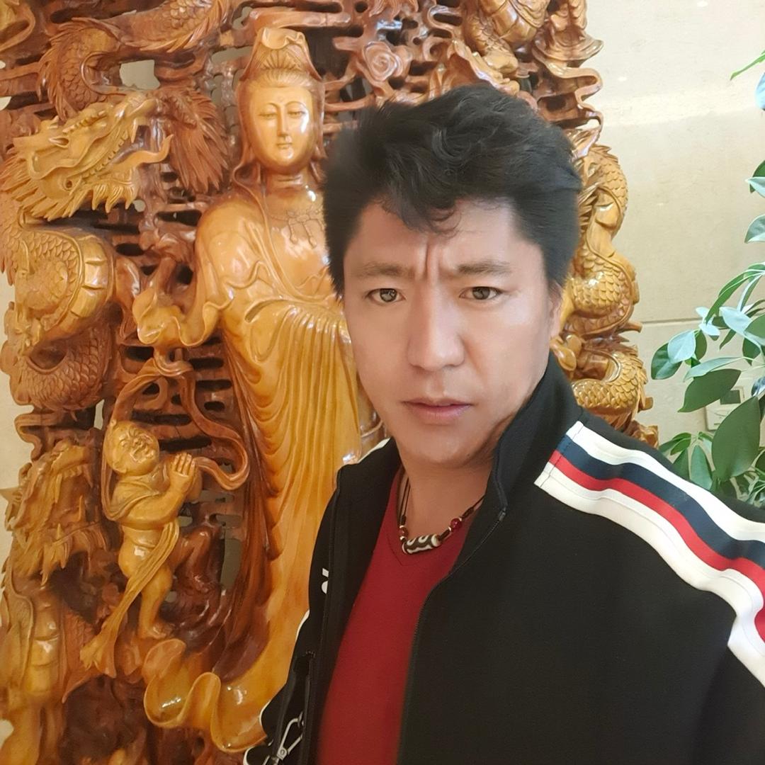 嘉黎加措