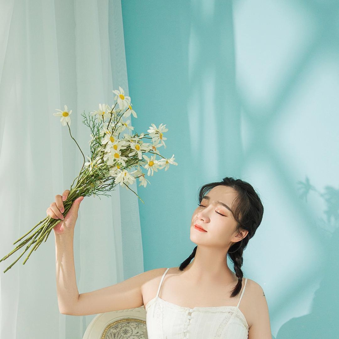 姚窕淑女…