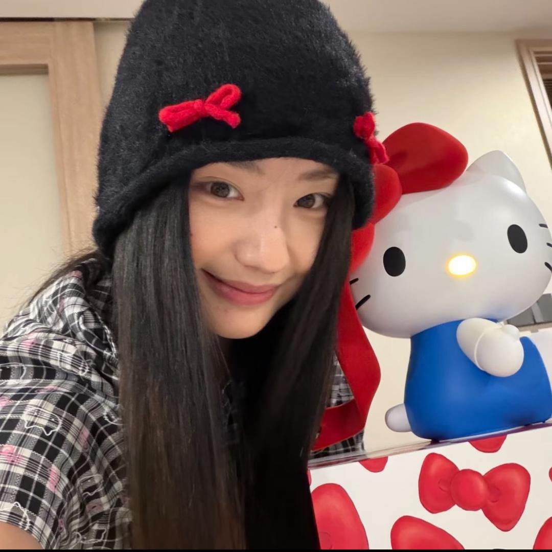 ㅤ  ㅤㅤㅤㅤ         ㅤㅤㅤ