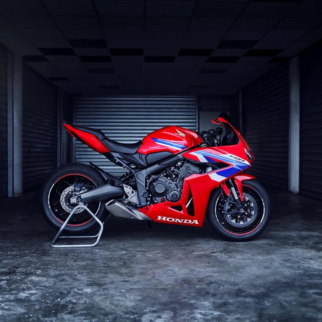 努力奋斗买CBR650r