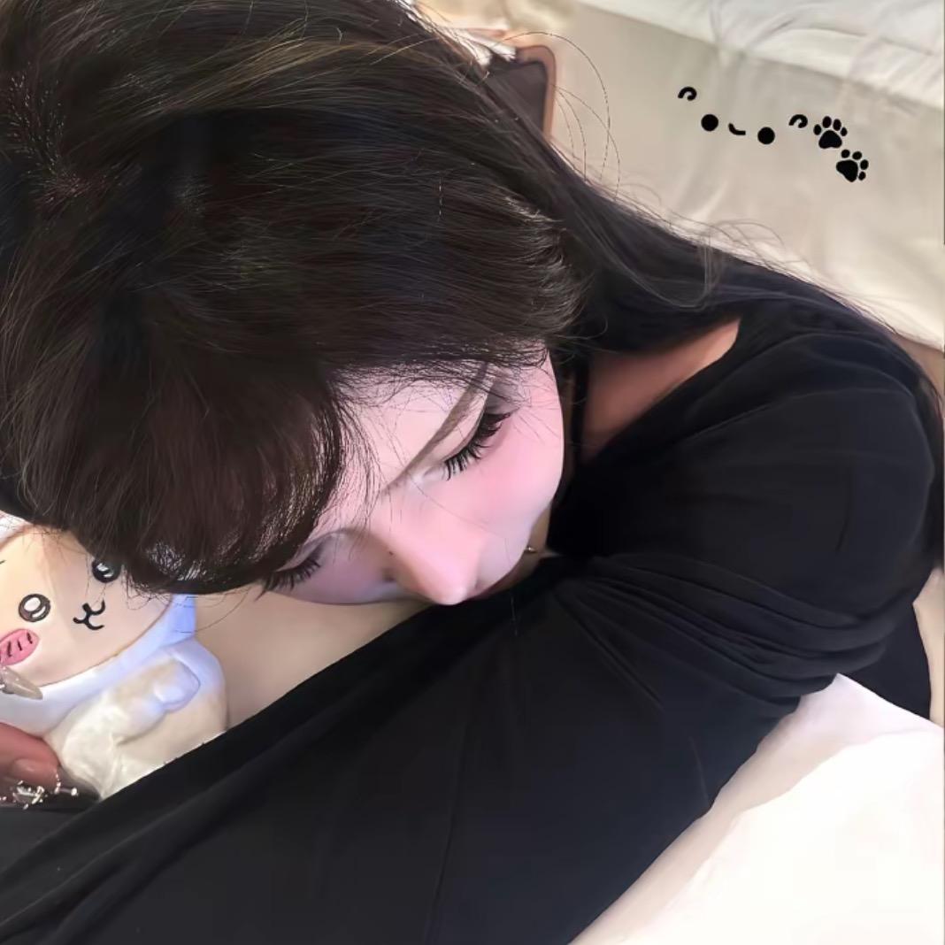 贡菜小姐